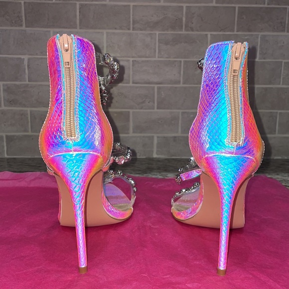 Stunning jeweled heels - Picture 6 of 9